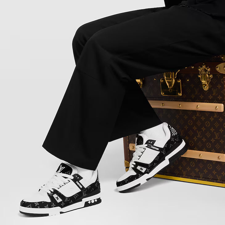 Louis Vuitton Trainer Sneaker 1A9JG9